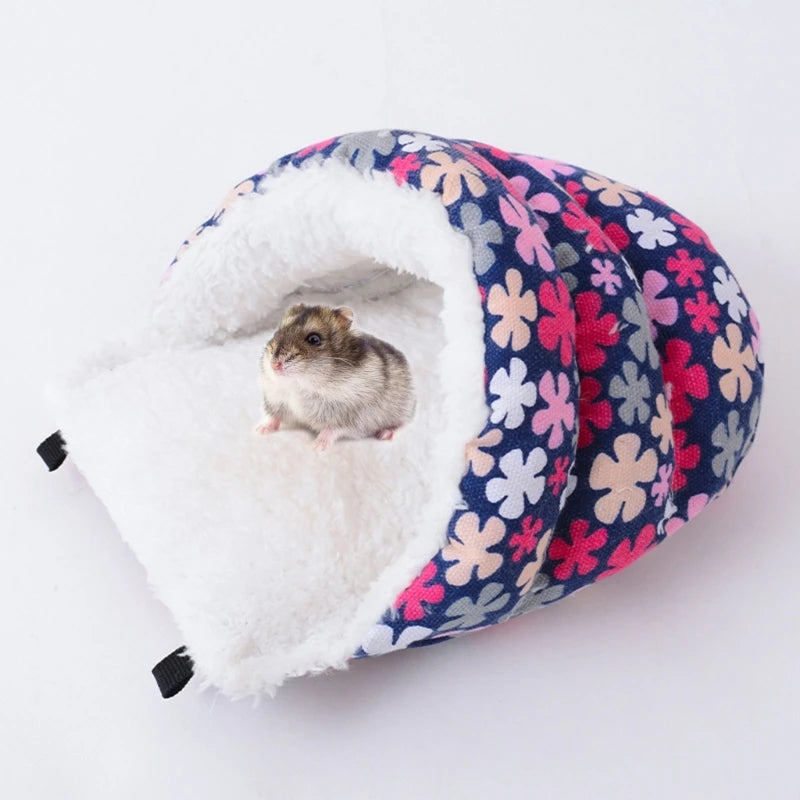 Guinea Pigs Bed Small Animal Warm House Hammock Plush Hideout Cage Accessories for Dwarf Rabbits Hamster Ferret
